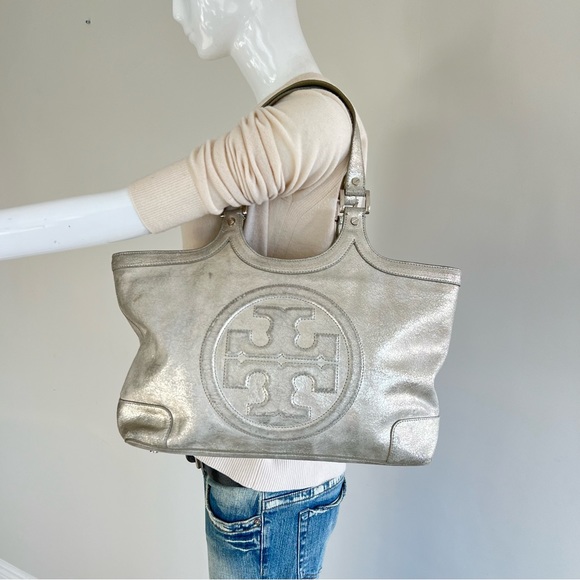 TORY BURCH Bombe Metallic Silver Shimmer Crackled Leather Shoulder Bag Tote - Picture 2 of 15